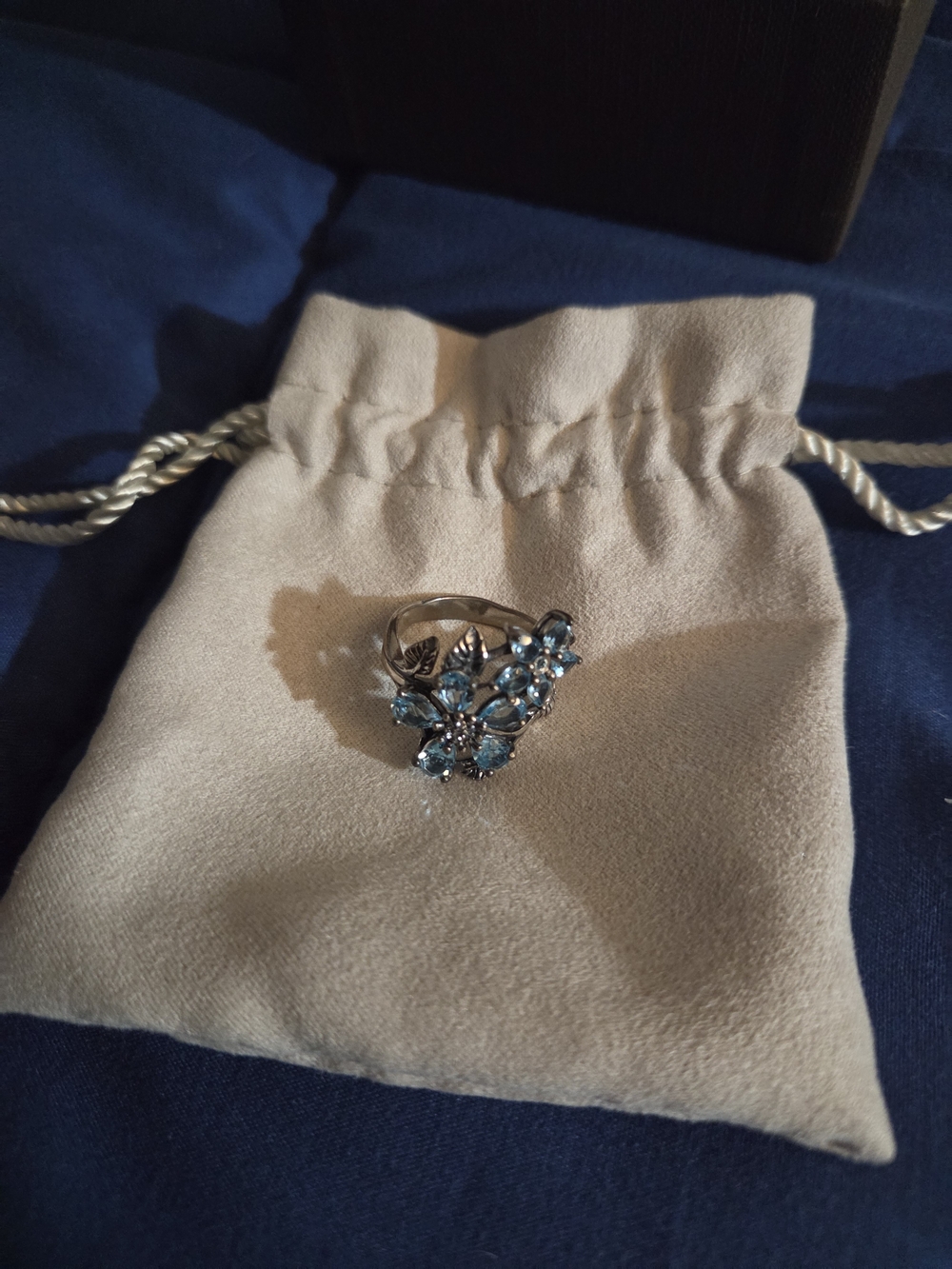 Blue Floral Crystal Ring - Or Paz Sterling Silver - Picture 4 of 5